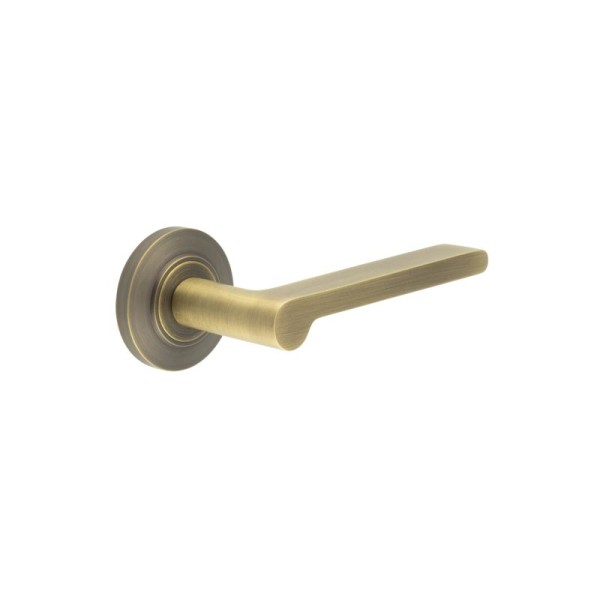 FITZROVIA LEVER HANDLE ON ROSE - (7 ROSE OPTIONS)